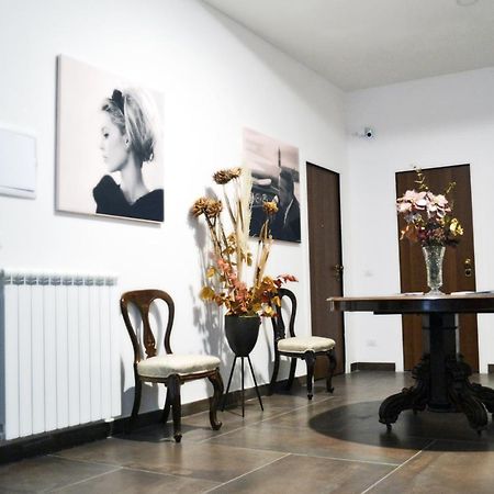 Questo Rinascimento Casa Audrey Neapel Exteriör bild
