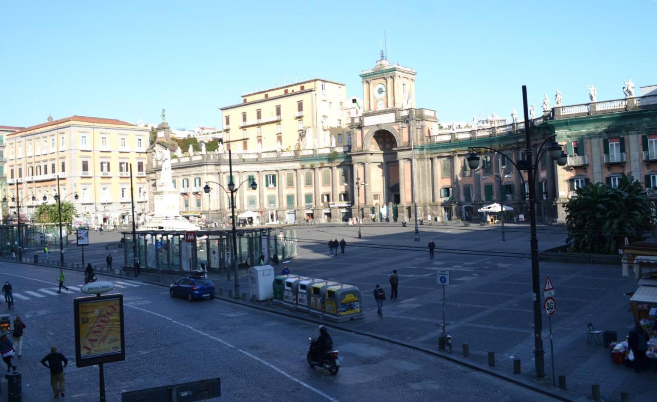 Questo Rinascimento Casa Audrey Neapel Exteriör bild