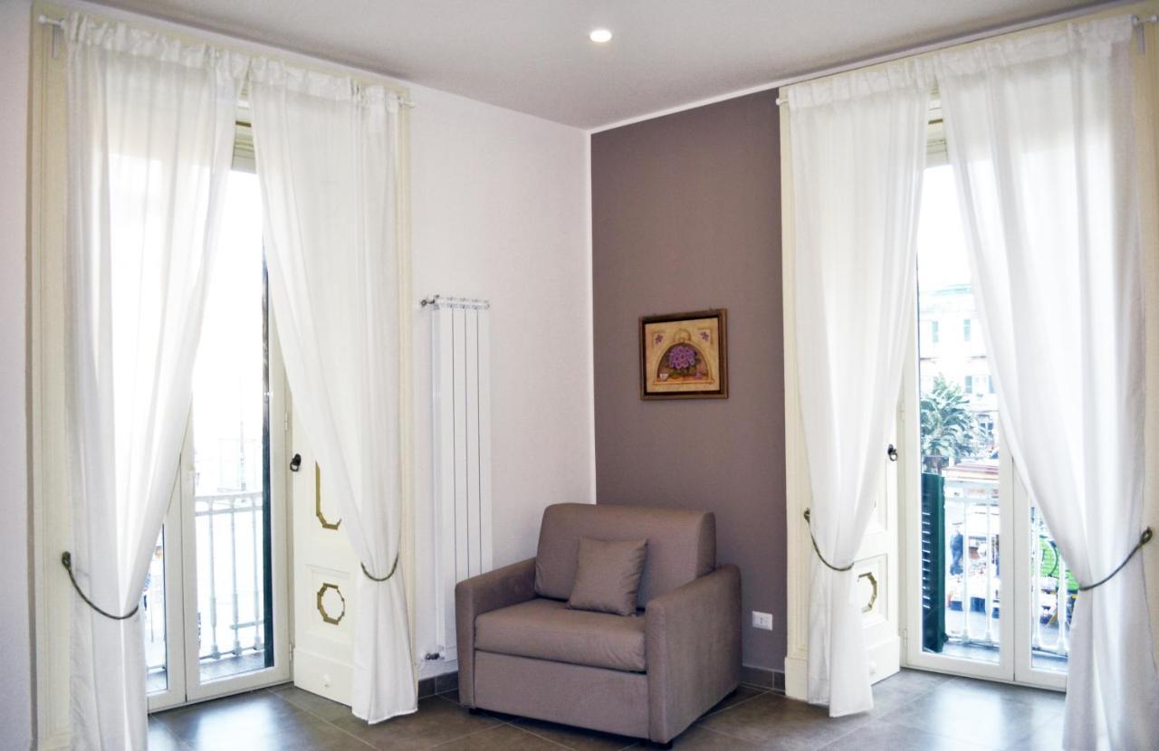 Questo Rinascimento Casa Audrey Neapel Exteriör bild